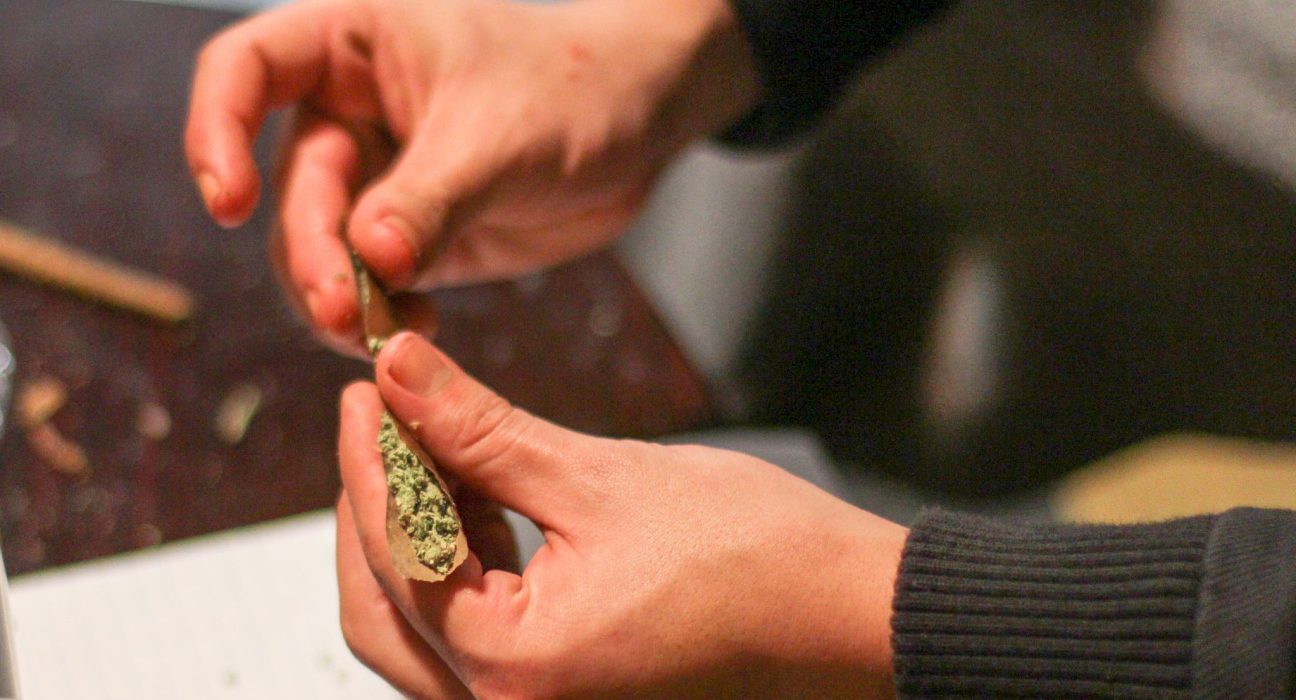 As More Americans Choose Marijuana Over Alcohol, Mainstream Media Notices The 'Cousin Walk' Thanksgiving Tradition