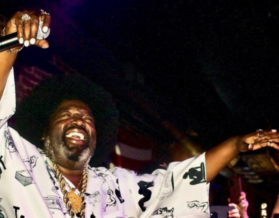 Before the Jury Sided With Afroman, the Crowd Already Had